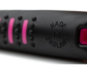 acme_alpha_black_on_dg_pink_2115_4_1_1